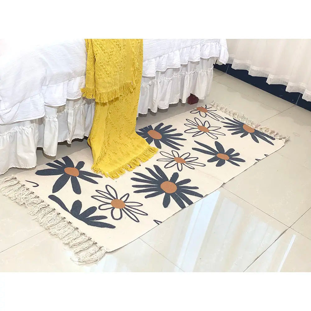 Geometric Woven Cotton Rug – Anti-Slip Hand Washable