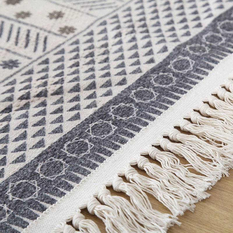 Modern Nordic Kilim Rug – Geometric, Versatile Washable