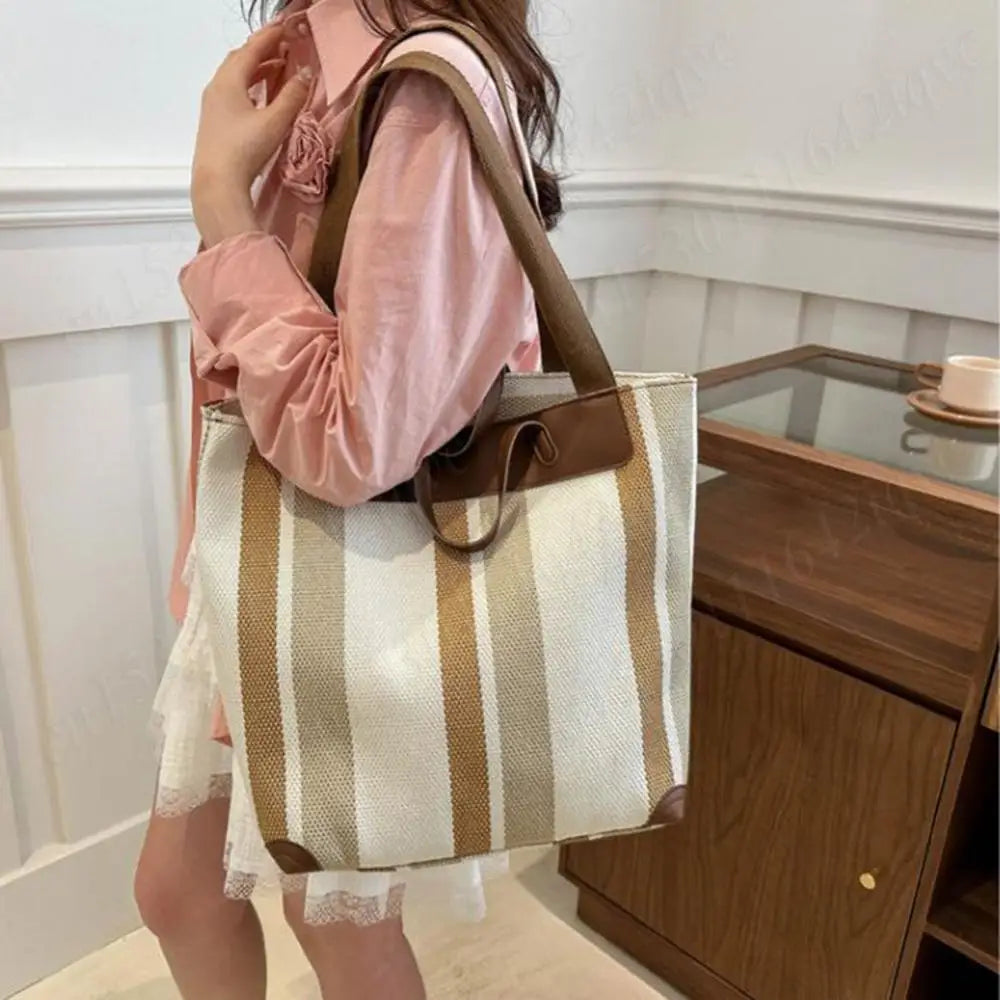 Women’s Striped Canvas Hobo Shoulder Bag – Zipper Bucket Tote for Daily & Travel Use